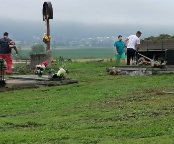 Brigáda 25.7.2020 - kosenie a hrabanie obecných priestranstiev